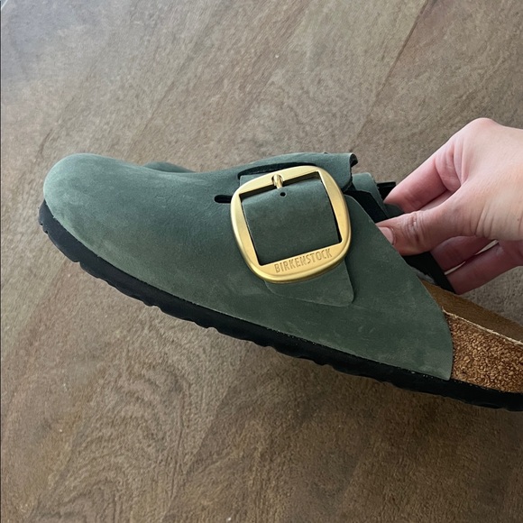 Birkenstock Thyme Clogs with Gold Buckles - Picture 3 of 14